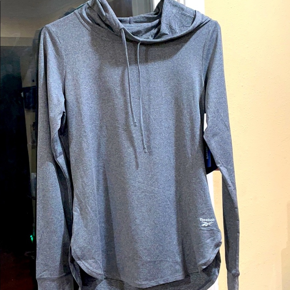 Reebok Fired Up Hoody in Black Heather